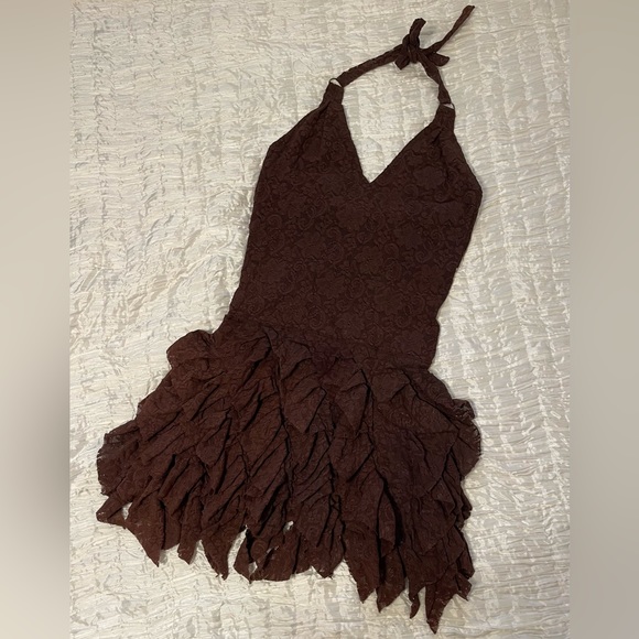 MISS BE Dresses & Skirts - NWOT MISS BE by EMMANUELLE BLANC Lacy Halter Dress!🥀